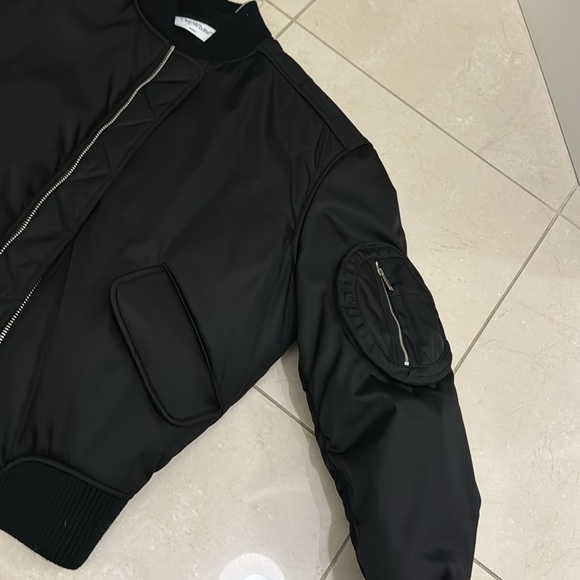 Off white, Black bomber with frontal zip closure women. Size M - Picture 6 of 10